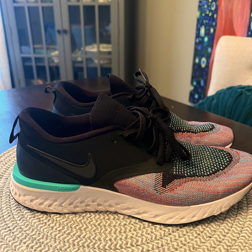 Women’s Nike Running Sneaker Size 10
